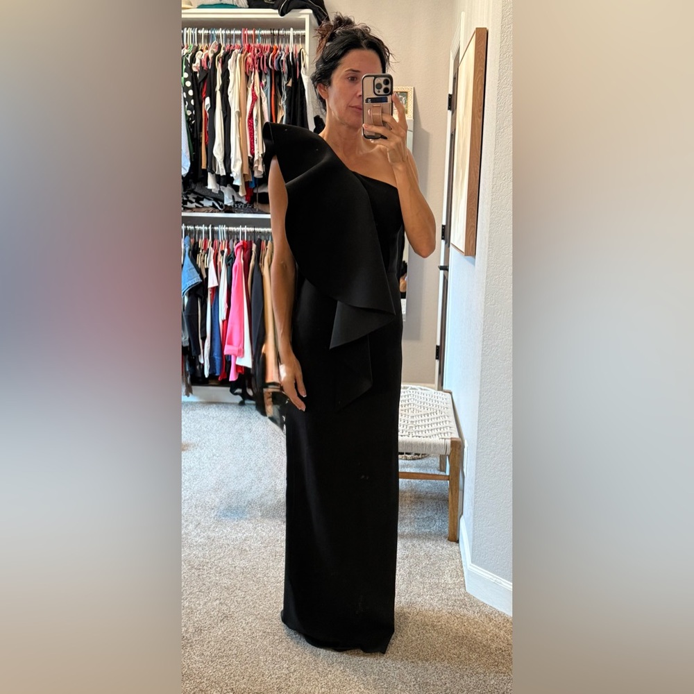 Club L London Black One-Shoulder Dress